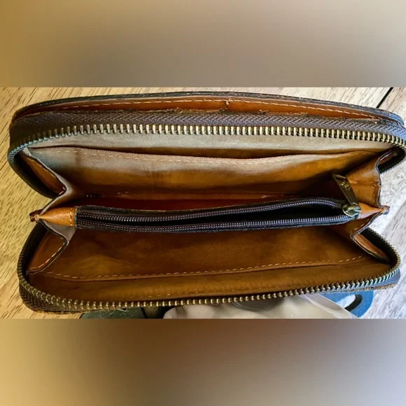 Patricia Nash Tan Embossed Floral Wallet - Picture 8 of 15